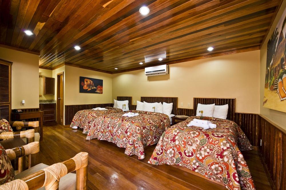 Ramons Village Resort San Pedro  Esterno foto