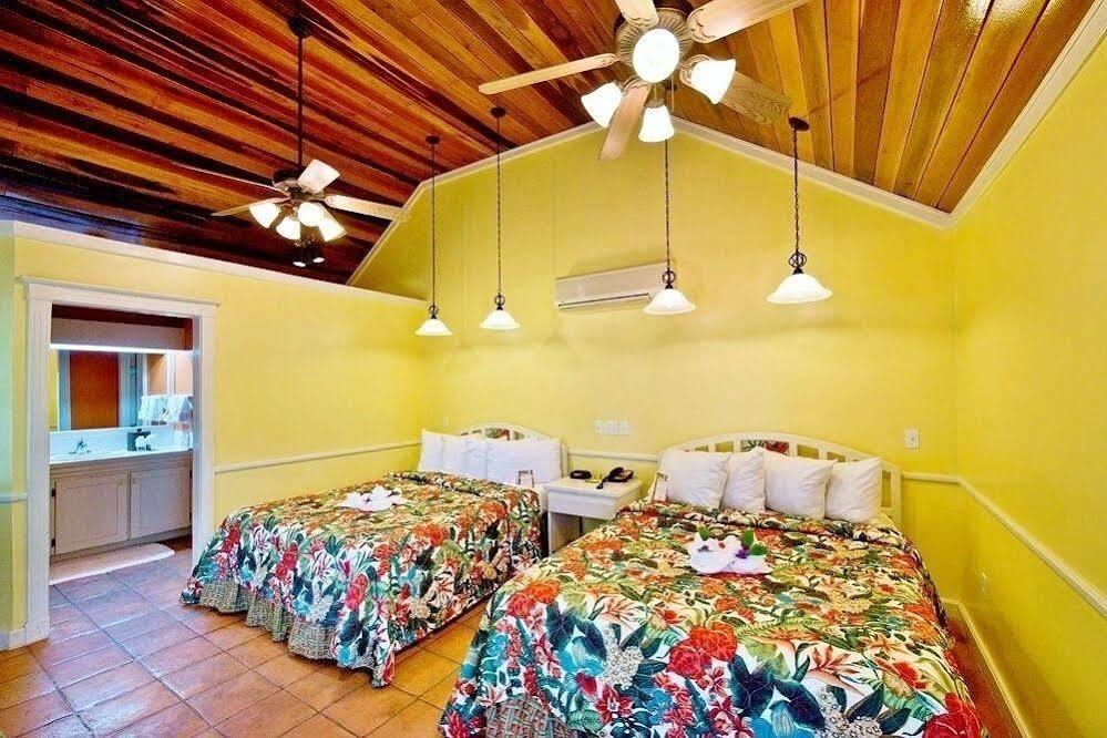 Ramons Village Resort San Pedro  Esterno foto